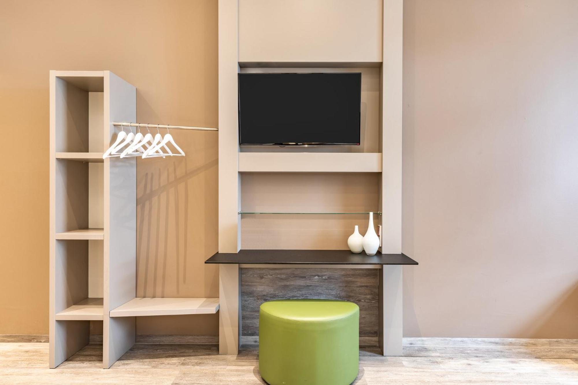 Garner By Ihg Hotel BRE