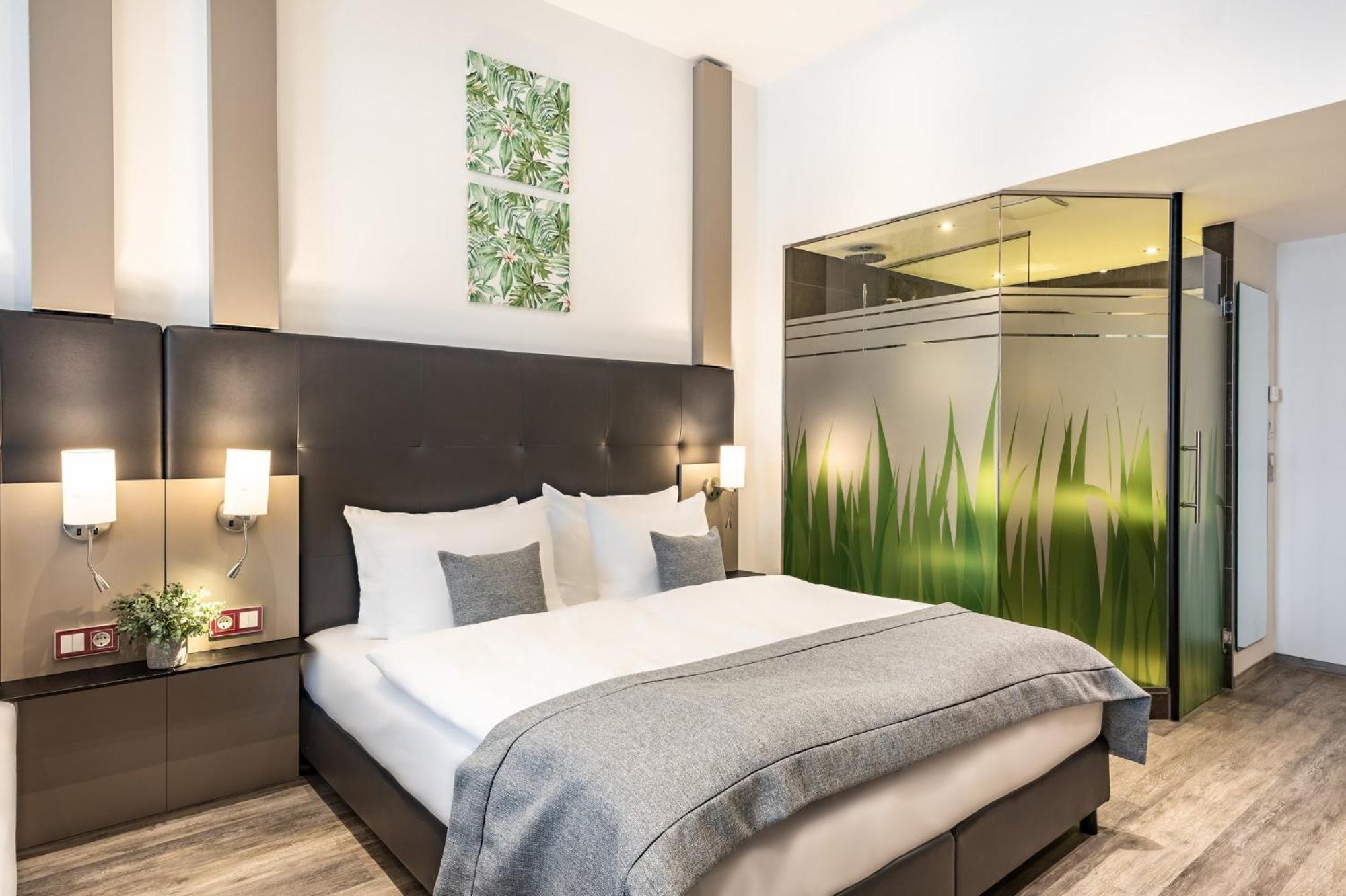 Garner By Ihg Hotel 4*