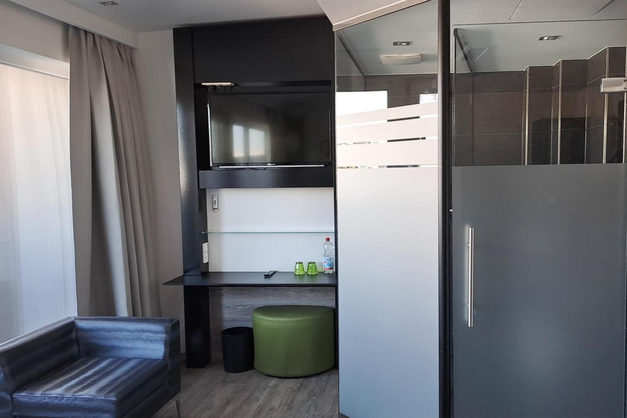Garner By Ihg Hotel BRE
